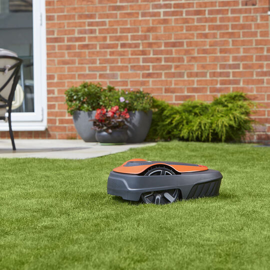 Flymo EasiLife 350 Robotic Lawnmower image number null